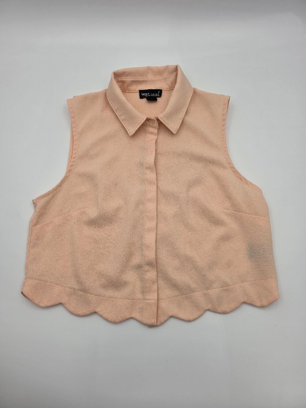 Wet Seal XS Peach Scalloped Hem Sleeveless Blouse Open Back Collared Top